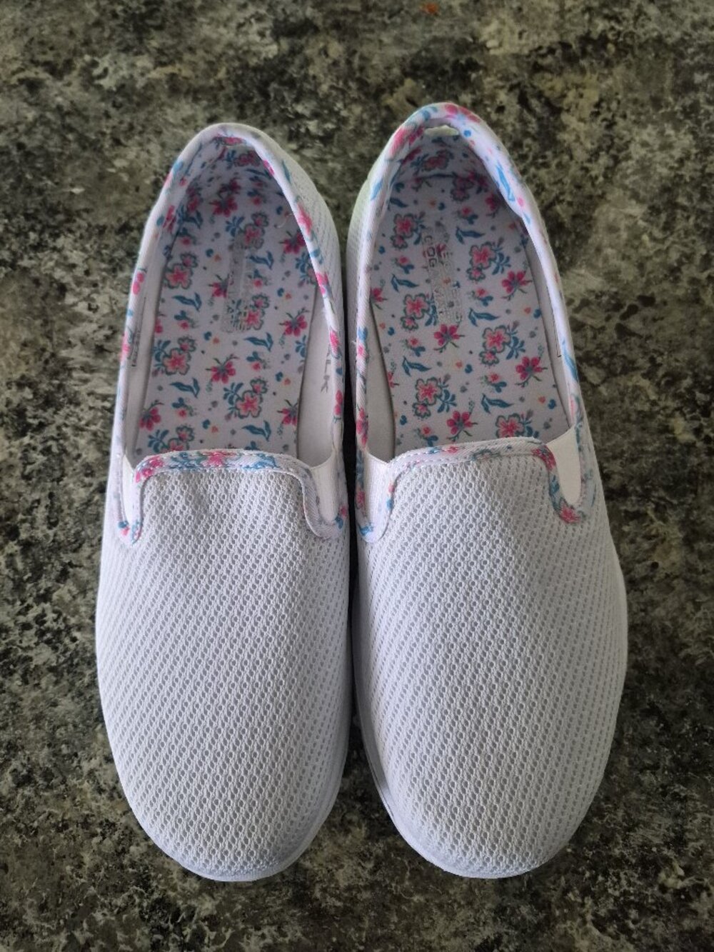 Skechers Go Walk Ultra Go White Shoes Size 9